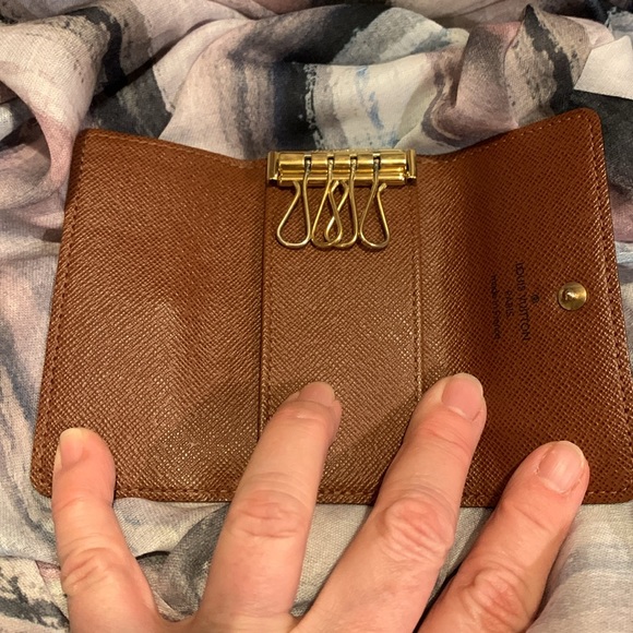 NWOT Louis Vuitton Key Ring !! - Picture 7 of 8